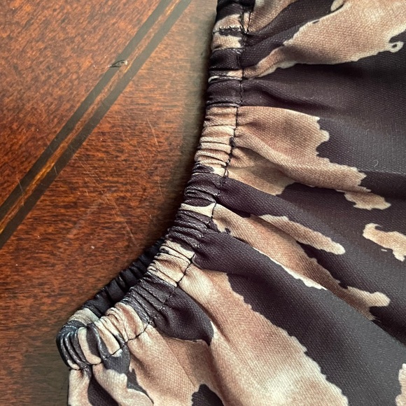 NWT Koko + Mason women’s animal print blouse black and tan size small - Picture 5 of 8